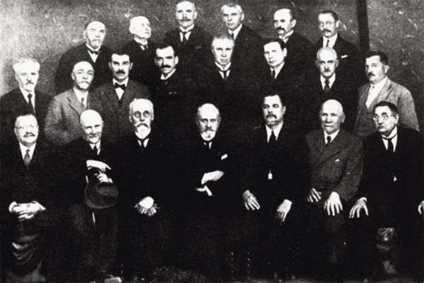 Image - Ukrainian Free University professors in Prague (1926).